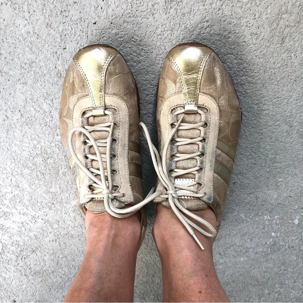 Coach Katelyn Gold, Y2K Vintage, Printed Logo Low Top Sneakers, Women’s 7, 2000s